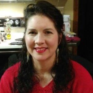 Meet your Posher, Pollianne (poly-ana)